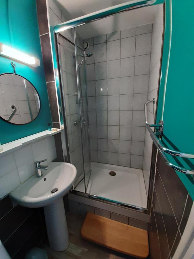 Come Inn Neufchâtel-en-Bray Extérieur photo