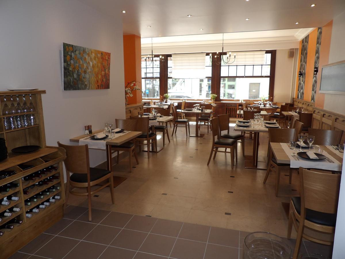 Come Inn Neufchâtel-en-Bray Extérieur photo